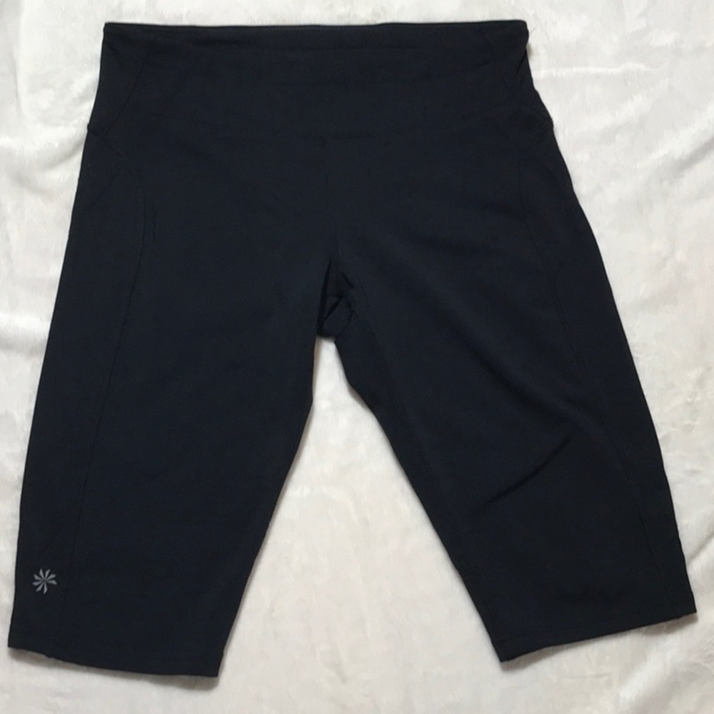 Athleta short run crops knickers EUC! 13 in inseam